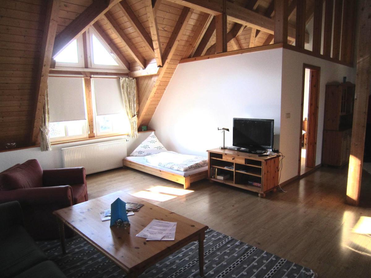 Ferienappartments Kirchhof Sallmannshausen Kültér fotó